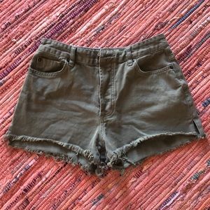 Shoreline short